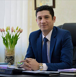 الدكتور معن العبكي