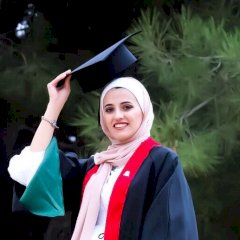 إيمان المحادين