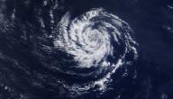 صورة مقال كيف تتكون الأعاصير