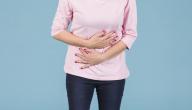 صورة مقال ألم وسط البطن من الأعلى