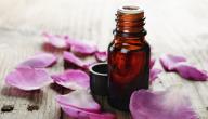 صورة مقال فوائد زيت الورد للوجه