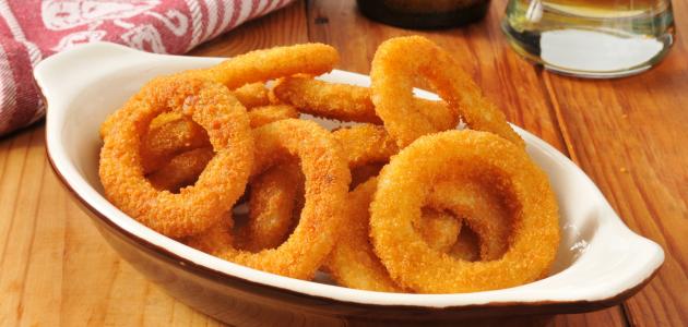 حلقات البصل المقلية صورة مقال حلقات البصل المقلية