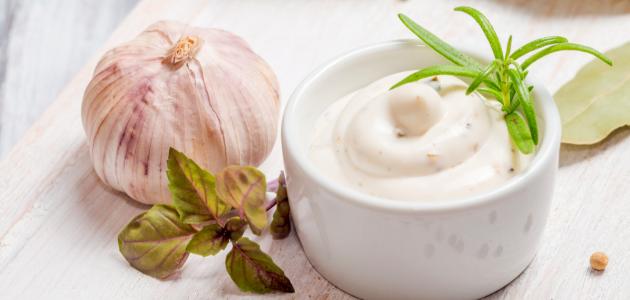 طريقة عمل الثوم اللبناني صورة مقال طريقة عمل الثوم اللبناني