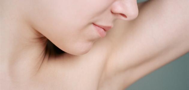 كيفية إزالة السواد تحت الإبط صورة مقال كيفية إزالة السواد تحت الإبط