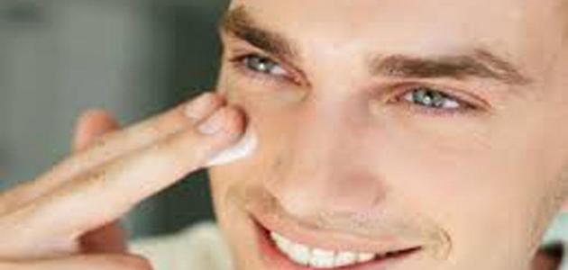 كيف تجعل بشرتك بيضاء للرجال صورة مقال كيف تجعل بشرتك بيضاء للرجال