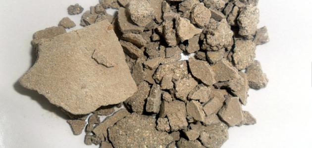 فوائد الطين المغربي للشعر صورة مقال فوائد الطين المغربي للشعر