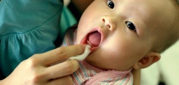 متى تبدأ أسنان الرضيع بالظهور صورة مقال متى تبدأ أسنان الرضيع بالظهور