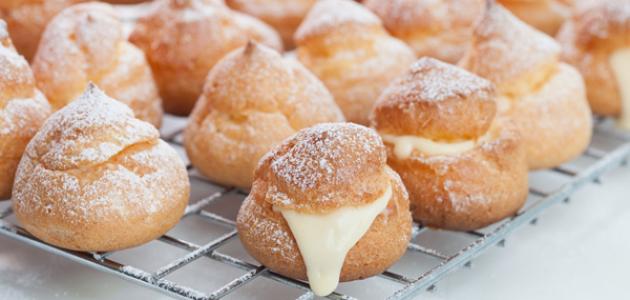 صنع الحلويات في البيت صورة مقال صنع الحلويات في البيت