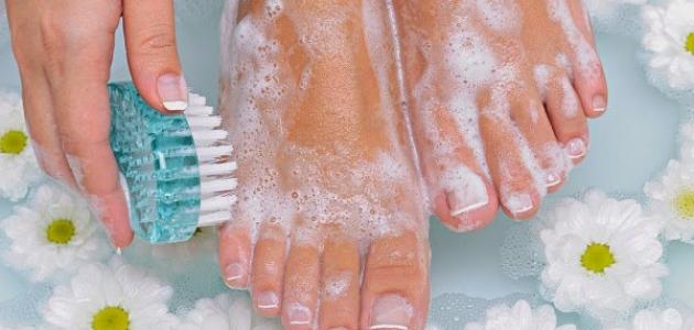 طريقة تبييض القدمين صورة مقال طريقة تبييض القدمين