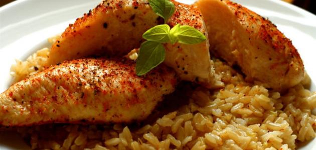 طريقة عمل صدور الدجاج مع الأرز صورة مقال طريقة عمل صدور الدجاج مع الأرز