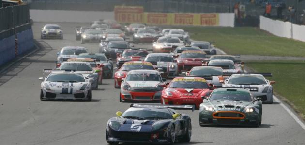 موضوع عن سباق السيارات صورة مقال موضوع عن سباق السيارات