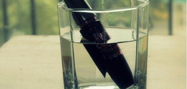 طريقة تنظيف علبة الماسكارا صورة مقال طريقة تنظيف علبة الماسكارا