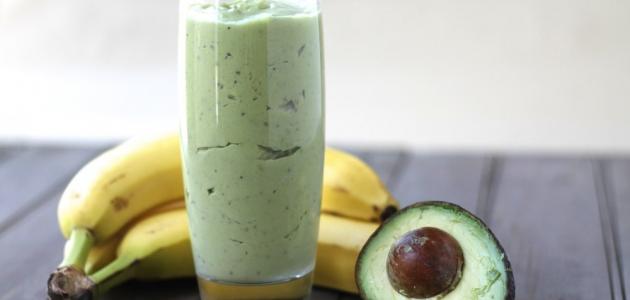 طريقة عمل عصير الأفوكادو والموز صورة مقال طريقة عمل عصير الأفوكادو والموز