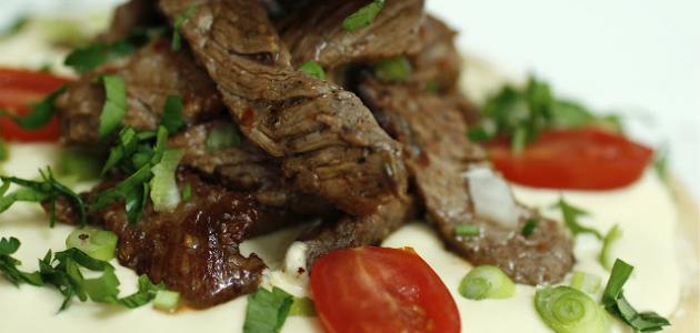 طريقة عمل شاورما اللحم السورية صورة مقال طريقة عمل شاورما اللحم السورية