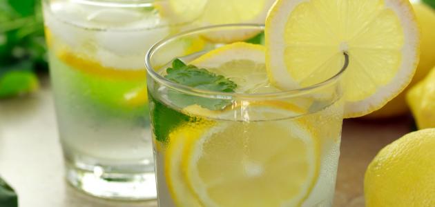 فوائد الليمون مع الماء على الريق صورة مقال فوائد الليمون مع الماء على الريق