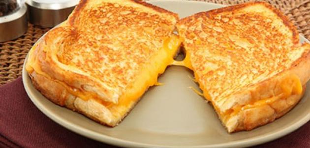 طريقة فطائر سهلة بالتوست صورة مقال طريقة فطائر سهلة بالتوست