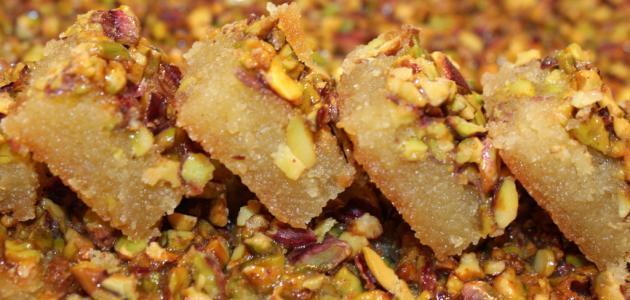 طريقة عمل نمورة صورة مقال طريقة عمل نمورة