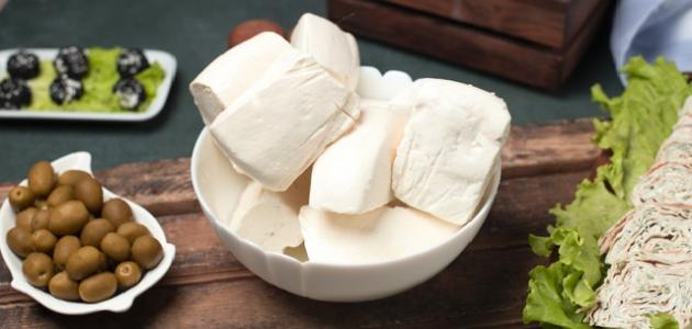 طريقة سلق الجبنة البيضاء صورة مقال طريقة سلق الجبنة البيضاء