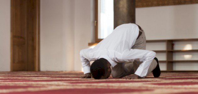 فضل صلاة الفجر وصلاة العشاء صورة مقال فضل صلاة الفجر وصلاة العشاء