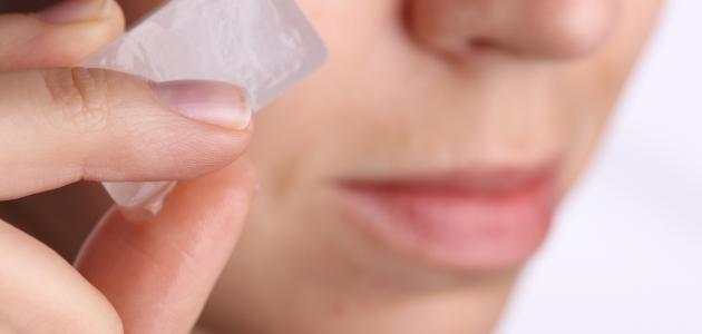 علاج سريع لاحمرار حب الشباب صورة مقال علاج سريع لاحمرار حب الشباب