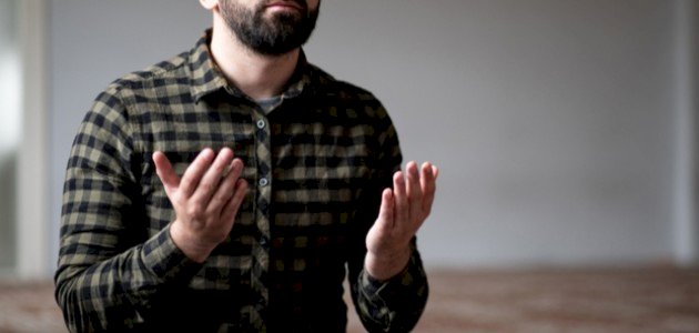 ما هي الذنوب التي تحبس الدعاء صورة مقال ما هي الذنوب التي تحبس الدعاء