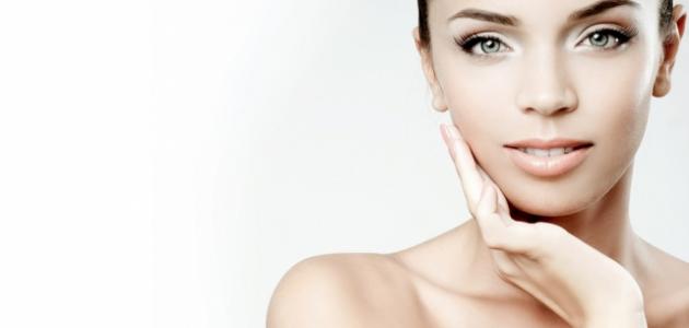 طرق للتخلص من البقع والحبوب والهالات السوداء على البشرة صورة مقال طرق للتخلص من البقع والحبوب والهالات السوداء على البشرة