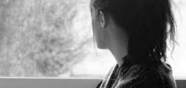 أشعار قصيرة حزينة صورة مقال أشعار قصيرة حزينة