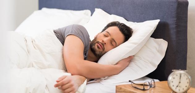 فوائد النوم المتقطع صورة مقال فوائد النوم المتقطع