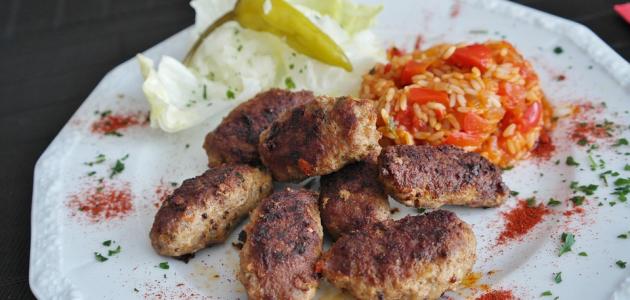 طريقة عمل كفتة مشوية في البيت صورة مقال طريقة عمل كفتة مشوية في البيت