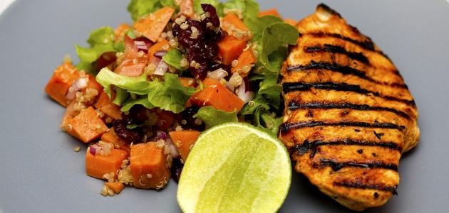 طريقة عمل صدور فراخ مخلية مشوية صورة مقال طريقة عمل صدور فراخ مخلية مشوية