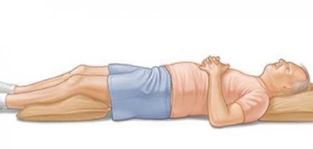 طريقة نوم مريض عرق النسا صورة مقال طريقة نوم مريض عرق النسا