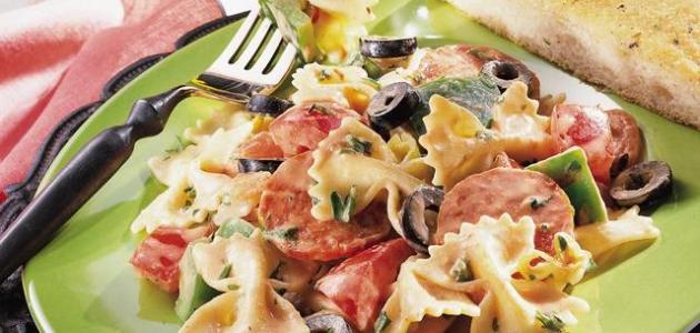 وصفة معكرونة النقانق السريعة - فيديو صورة مقال وصفة معكرونة النقانق السريعة - فيديو