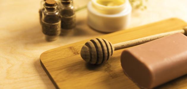 طرق تبيض الوجه والجسم صورة مقال طرق تبيض الوجه والجسم