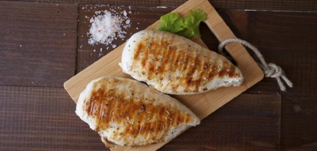 الخلطة السرية لتحمير الدجاج صورة مقال الخلطة السرية لتحمير الدجاج