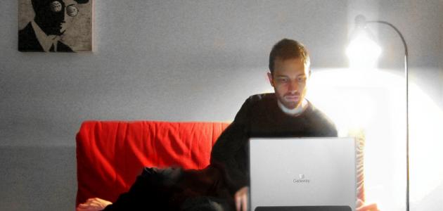 التخلص من إدمان الإنترنت صورة مقال التخلص من إدمان الإنترنت