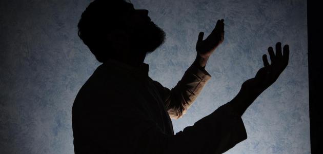 آثار الذنوب والمعاصي على القلب صورة مقال آثار الذنوب والمعاصي على القلب