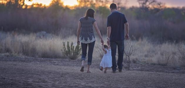 أجمل كلام عن الأم والأب صورة مقال أجمل كلام عن الأم والأب