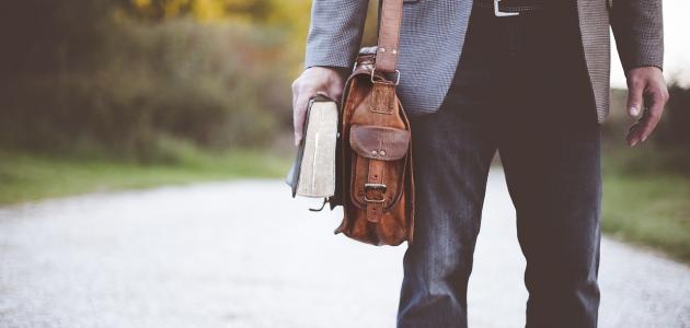 قصيدة عن المعلم بالفصحى صورة مقال قصيدة عن المعلم بالفصحى