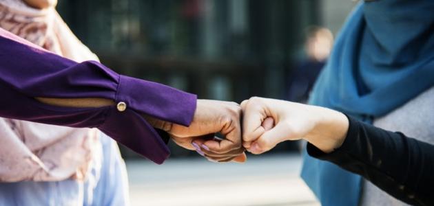 كلمات عن الأصدقاء الحقيقيين صورة مقال كلمات عن الأصدقاء الحقيقيين