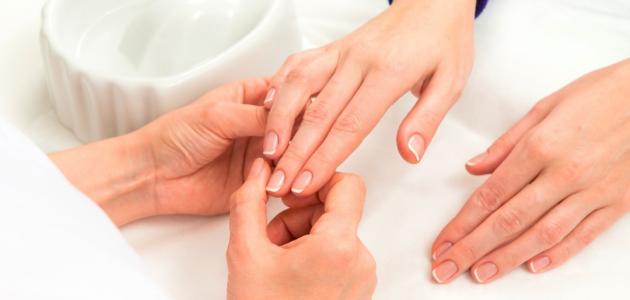 كيف أجعل أظافري طويلة وبيضاء بسرعة صورة مقال كيف أجعل أظافري طويلة وبيضاء بسرعة