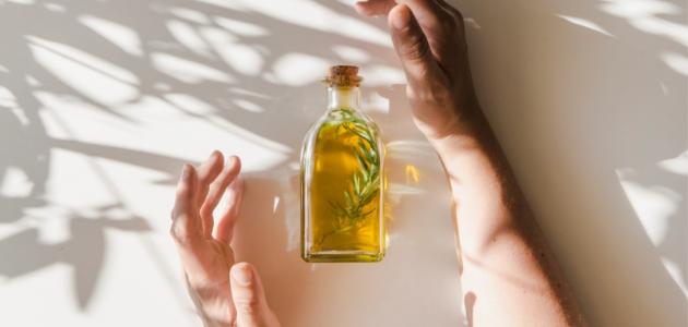 كيف أجعل شعري طويلاً وناعماً وكثيفاً في أسبوع صورة مقال كيف أجعل شعري طويلاً وناعماً وكثيفاً في أسبوع