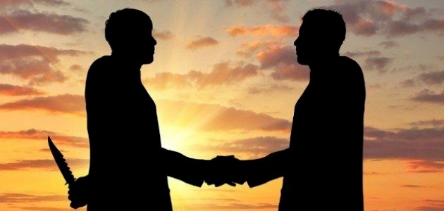 كلمات عن الخيانة والغدر صورة مقال كلمات عن الخيانة والغدر