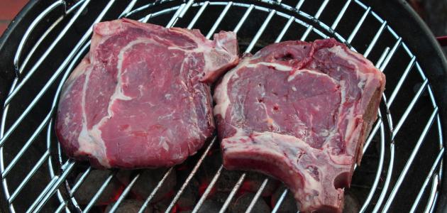 طريقة شوي لحم العجل على الفحم صورة مقال طريقة شوي لحم العجل على الفحم