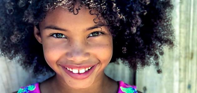 أجمل الكلمات عن الابتسامة صورة مقال أجمل الكلمات عن الابتسامة