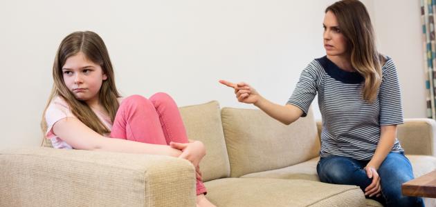 كيفية التعامل مع الطفل الذي يشتم صورة مقال كيفية التعامل مع الطفل الذي يشتم