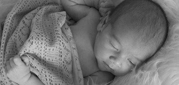 كيفية تنويم الطفل الرضيع ليلاً صورة مقال كيفية تنويم الطفل الرضيع ليلاً