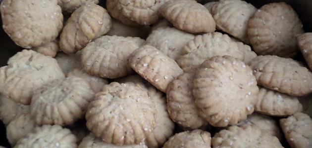 طريقة عمل معمول السميد بالجوز صورة مقال طريقة عمل معمول السميد بالجوز