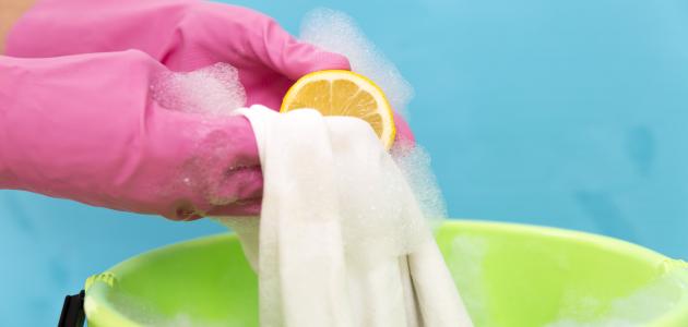 كيفية إزالة بقع الشوكولاتة صورة مقال كيفية إزالة بقع الشوكولاتة