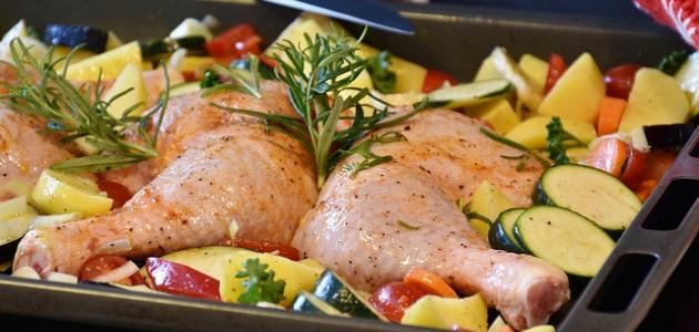 كيفية تتبيل الدجاج بالفرن صورة مقال كيفية تتبيل الدجاج بالفرن