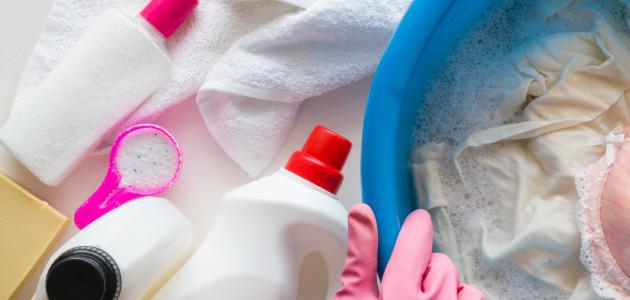 كيف أزيل بقع الرمان عن الملابس صورة مقال كيف أزيل بقع الرمان عن الملابس